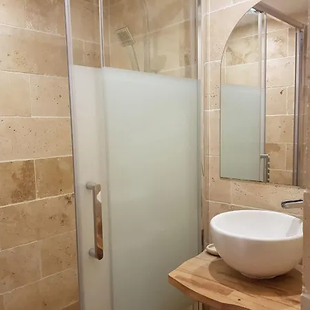Intramuros 30m2 Entièrement Rénové Appartamento