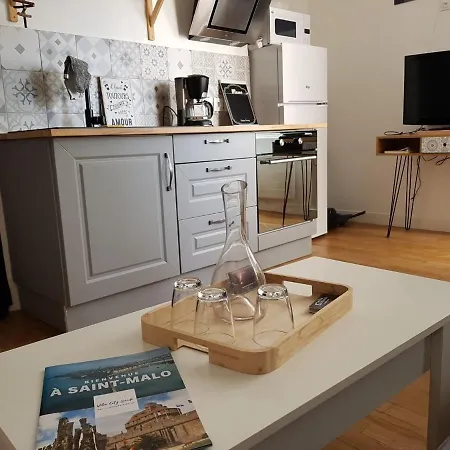 Intramuros 30m2 Entièrement Rénové Saint-Malo