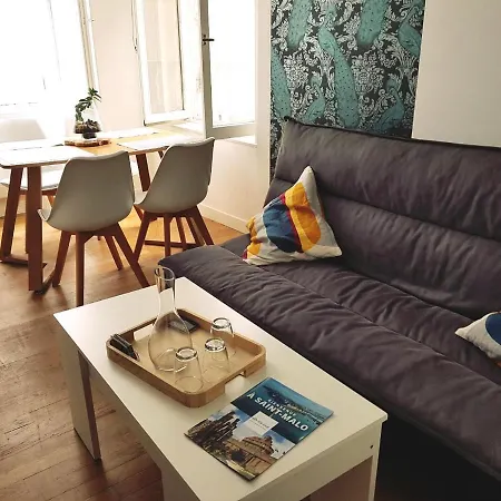 Intramuros 30m2 Entièrement Rénové Appartamento